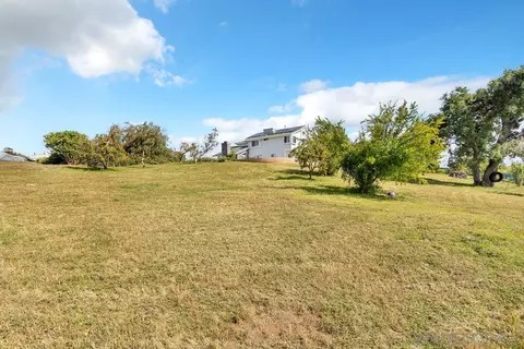 1990 Quiet Ranch Rd, Fallbrook, CA 92028 photo 39