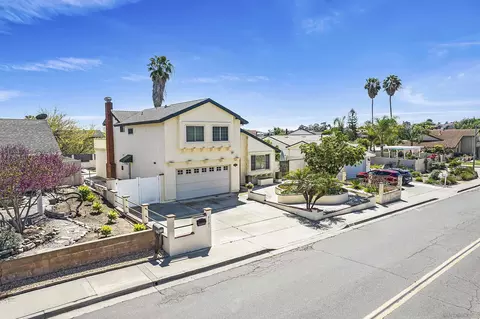 9121 Camino Lago Vis, Spring Valley, CA 91977