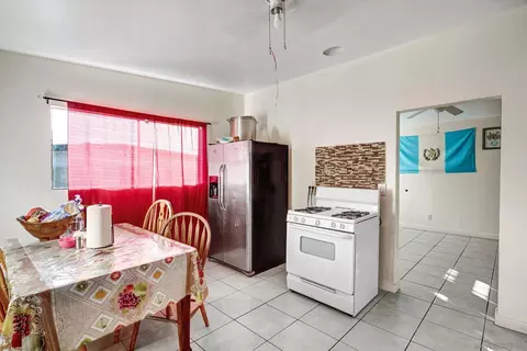 Kitchen - 10260 Cook Ave, Riverside, CA 92503 photo 4 of 4