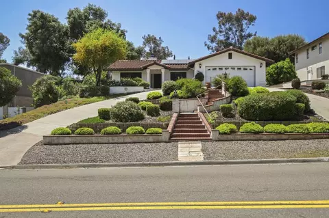 28116 Mountain Meadow Rd, Escondido, CA 92026