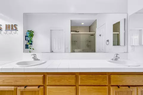 Bath - 12948 Wildcat Canyon Rd, Lakeside, CA 92040 photo 3 of 5