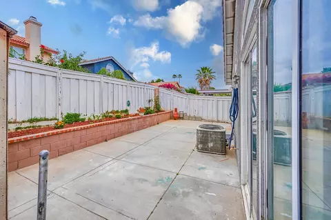 Exterior - 512 Coudures Way, Perris, CA 92571 photo 3 of 4
