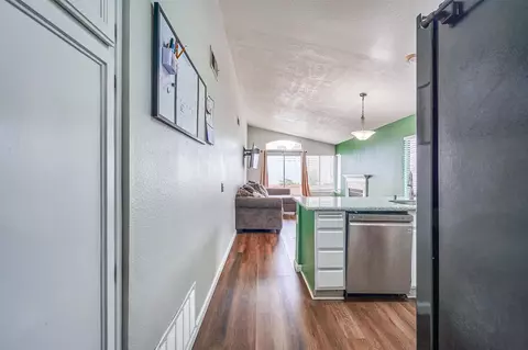Entry Way - 512 Coudures Way, Perris, CA 92571 photo 3 of 3