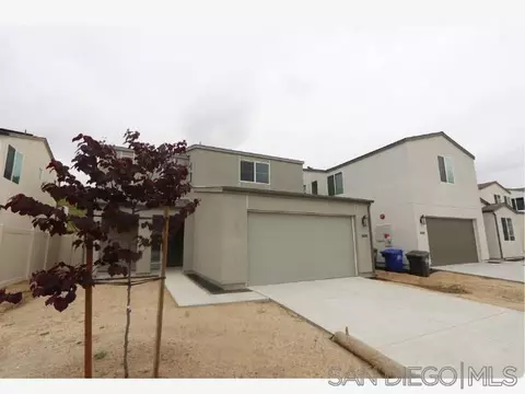 35241 Valencia Pt #419, Fallbrook, CA 92028 photo 2