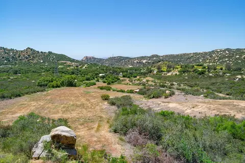 rainbow heights rd, Fallbrook, CA 92028 photo 5