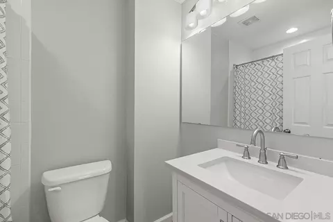 Bath - 13875 Midgrove Ct, Poway, CA 92064 photo 2 of 2