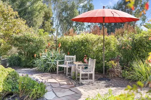 Exterior - 452 Avenida Adobe, Escondido, CA 92029 photo 5 of 6
