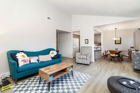 7780 Parkway Dr #202, La Mesa, CA 91942