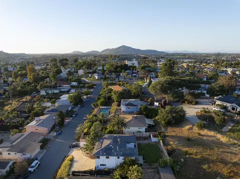 View/Area - 4701 Lee Ave, La Mesa, CA 91942 photo 7 of 8