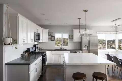Kitchen - 4701 Lee Ave, La Mesa, CA 91942 photo 4 of 5