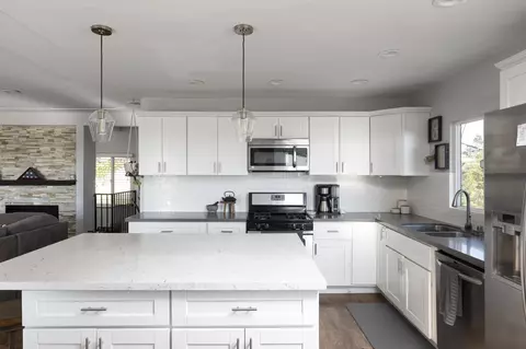 Kitchen - 4701 Lee Ave, La Mesa, CA 91942 photo 2 of 5