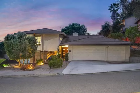849 Omar Dr, Escondido, CA 92025