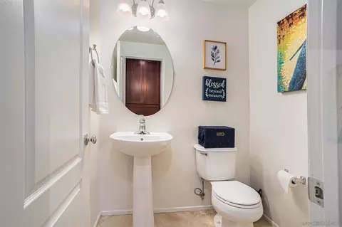 Bath - 1565 Hackberry Pl, Chula Vista, CA 91915 photo 1 of 5