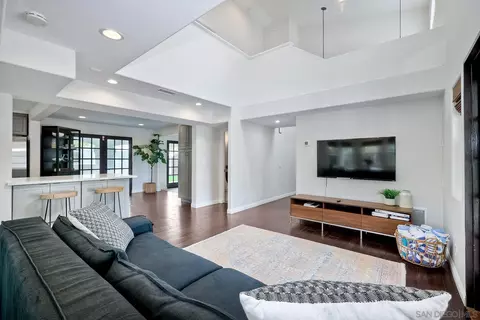 Living - 1408 Caudor St, Encinitas, CA 92024 photo 1 of 3