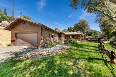 25066 Manzanita Ln, Descanso, CA 91916
