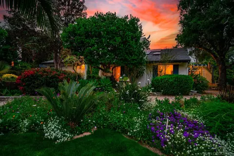 Exterior - 1836 Via Entrada, Fallbrook, CA 92028 photo 4 of 19