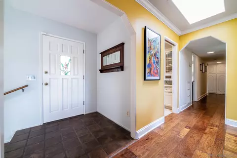 Entry Way - 1836 Via Entrada, Fallbrook, CA 92028 photo 2 of 3