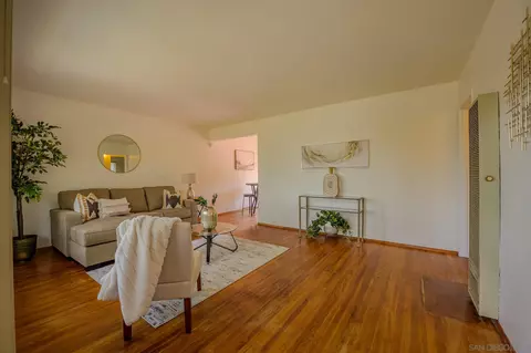 9269 Brookside Cir, Spring Valley, CA 91977 photo 9