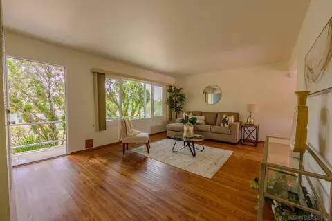 9269 Brookside Cir, Spring Valley, CA 91977 photo 10