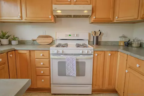 9269 Brookside Cir, Spring Valley, CA 91977 photo 7