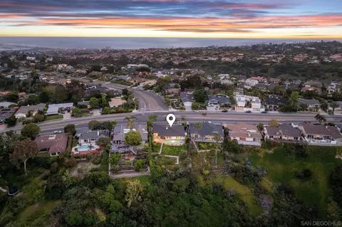 5903 Soledad Mountain Rd, La Jolla, CA 92037 photo 4
