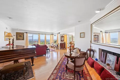 5903 Soledad Mountain Rd, La Jolla, CA 92037 photo 11
