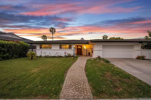 5903 Soledad Mountain Rd, La Jolla, CA 92037