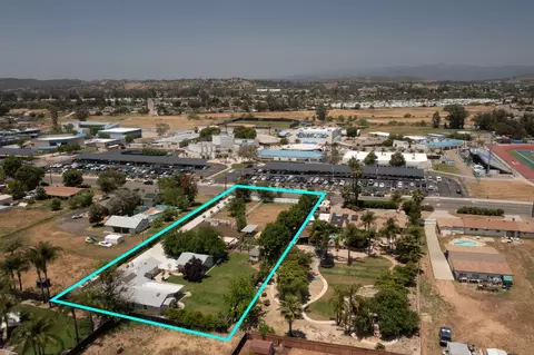 1422 Hanson Ln, Ramona, CA 92065