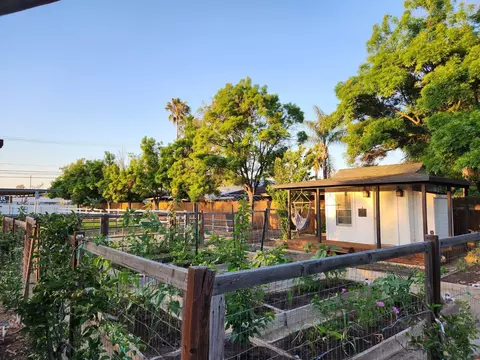 Exterior - 1422 Hanson Ln, Ramona, CA 92065 photo 14 of 17