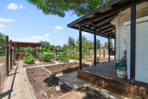 Exterior - 1422 Hanson Ln, Ramona, CA 92065 photo 7 of 17