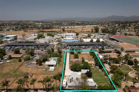 View/Area - 1422 Hanson Ln, Ramona, CA 92065 photo 12 of 14