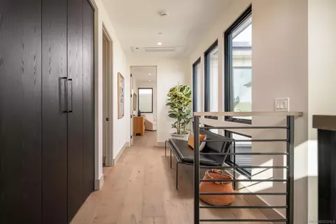 Entry Way - 247 La Mesa Ave, Encinitas, CA 92024 photo 2 of 2