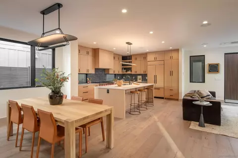 Dining - 247 La Mesa Ave, Encinitas, CA 92024 photo 1 of 3