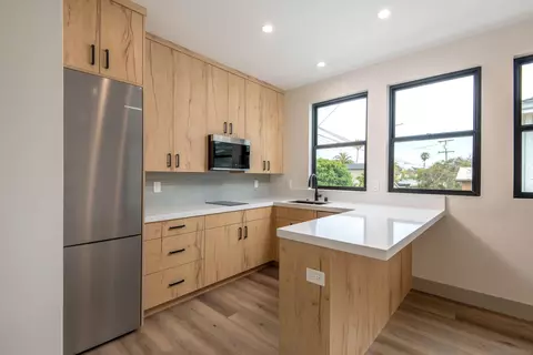 Kitchen - 247 La Mesa Ave, Encinitas, CA 92024 photo 5 of 5