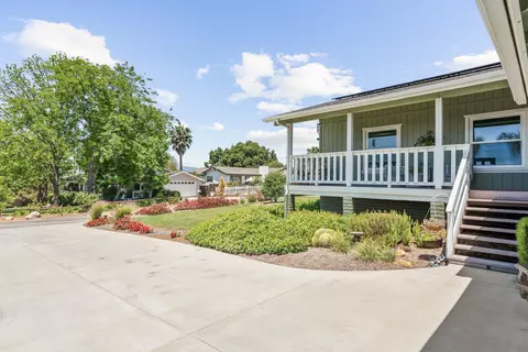 151 Via Floresta, Fallbrook, CA 92028 photo 10