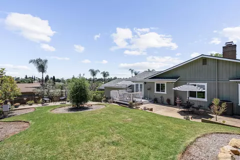 151 Via Floresta, Fallbrook, CA 92028 photo 27