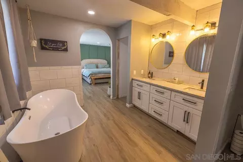 Bath - 1315 Hillcrest, Alpine, CA 91901 photo 4 of 4