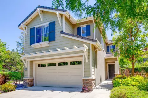 1720 Creekside Ln, Vista, CA 92081