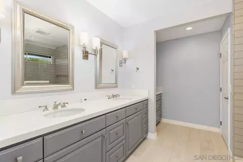 Bath - 15083 Tierra Alta, Del Mar, CA 92014 photo 1 of 4