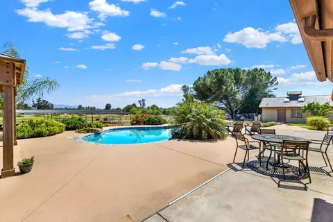 Exterior - 786 Rancho Trl, Ramona, CA 92065 photo 4 of 5