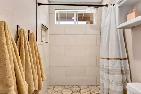 Bath - 786 Rancho Trl, Ramona, CA 92065 photo 5 of 5