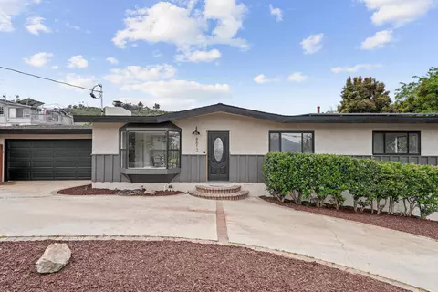 Exterior - 8612 Almond Rd, Lakeside, CA 92040 photo 2 of 5
