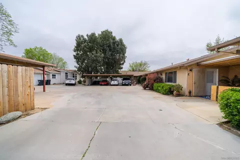 38110 10th St E, Palmdale, CA 93550 photo 6