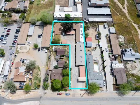 38110 10th St E, Palmdale, CA 93550 photo 2