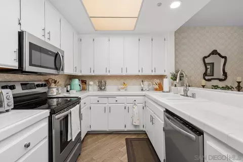 Kitchen - 4701 Date Ave #110, La Mesa, CA 91942 photo 1 of 2