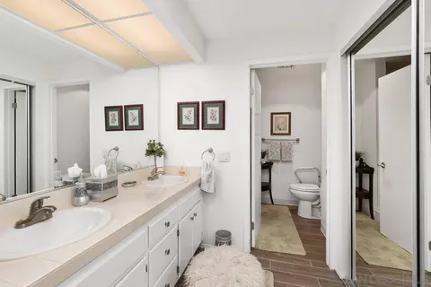 Bath - 4701 Date Ave #110, La Mesa, CA 91942 photo 1 of 2