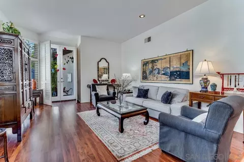 Living - 3136 Almahurst Row, La Jolla, CA 92037 photo 2 of 6
