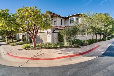 Exterior - 3136 Almahurst Row, La Jolla, CA 92037 photo 2 of 5