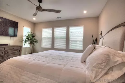 2305 Venus Ct, Spring Valley, CA 91977 photo 23
