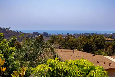 2132 Via Sonora, Oceanside, CA 92054 photo 2